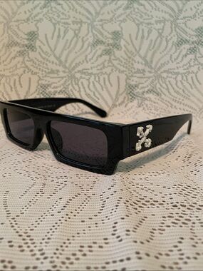 Off white Black Rectangular Sunglasses with Silver Cross Accent